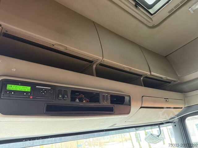 Standard tractor unit Scania R490 4X2 Topline