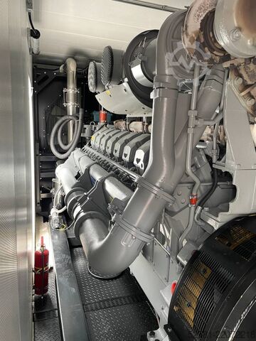 Agregado Perkins 4016-TAG2A - 2.200 kVA Generator - DPX-19826