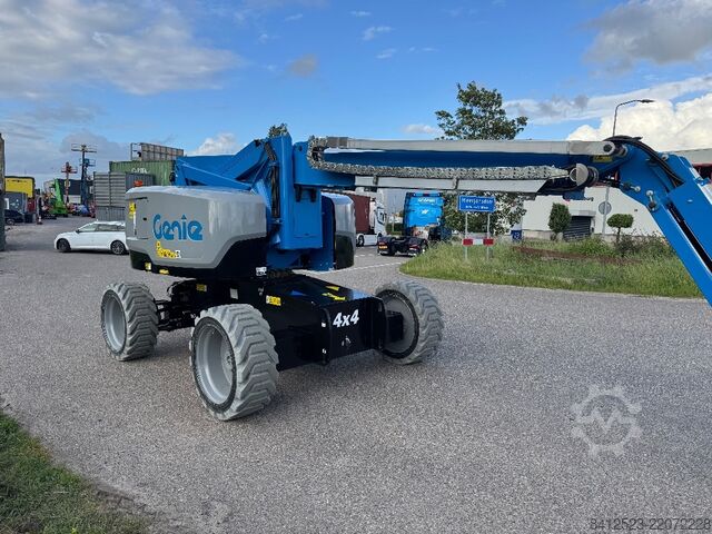 Kloubová teleskopická pracovní plošina Genie Z 60/34 FE