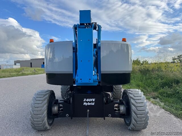 Kloubová teleskopická pracovní plošina Genie Z 60/34 FE