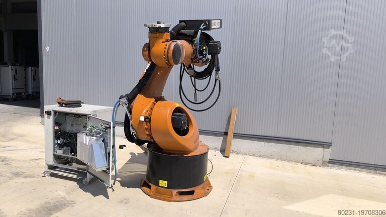 Robot industriale KUKA KR 500-3 MODEL
