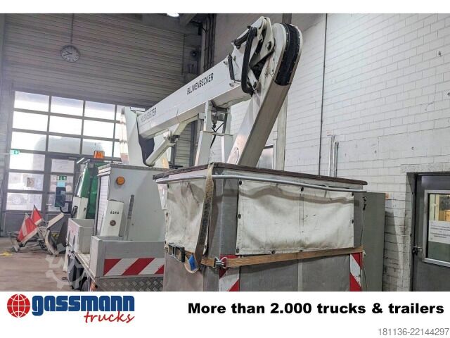 Customized van Mitsubishi Canter Fuso 7C15 4x2, Blumenbecker