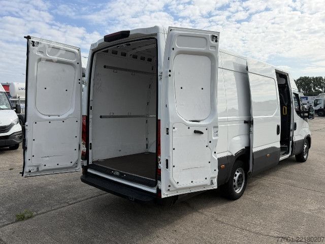 Hög tak skåpbil IVECO 35S16 V MAXI / PDC / DAB