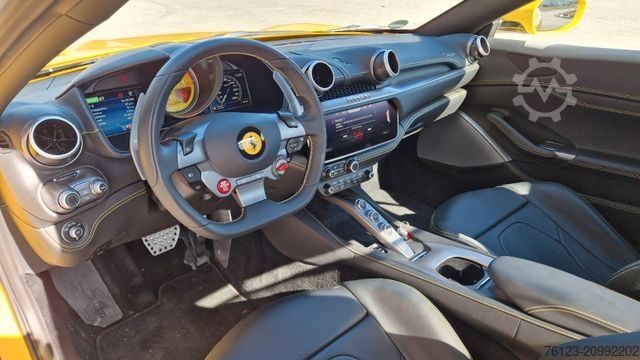 Skåpbil FERRARI Portofino