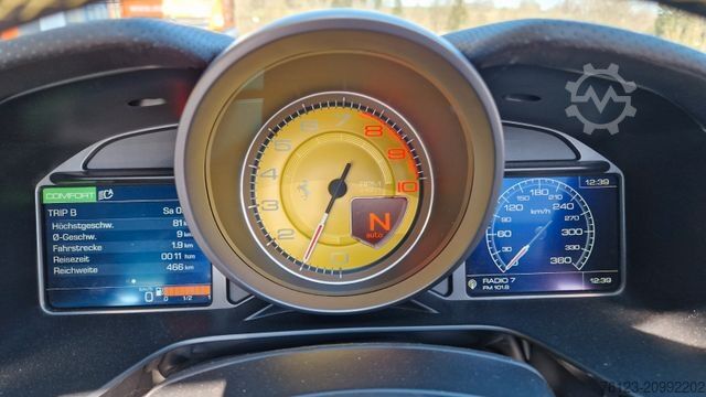 Skåpbil FERRARI Portofino