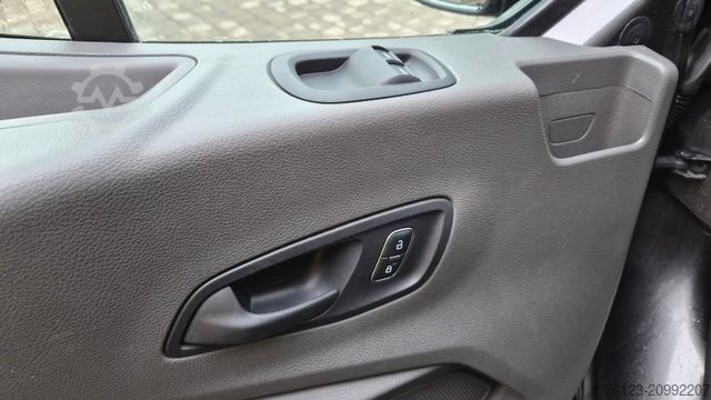 Minibuss FORD Transit Kombi 350 L2 Trend 9 Sitzer