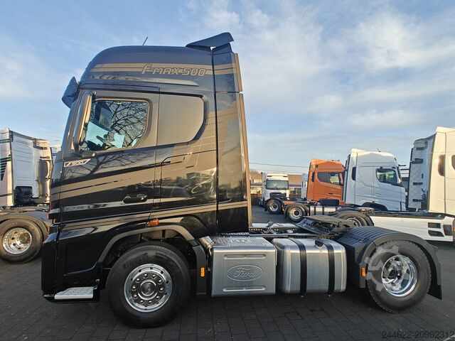 τυπική μονάδα τράκτορα Ford Truck F-Max