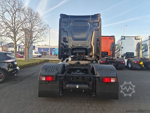 τυπική μονάδα τράκτορα Ford Truck F-Max