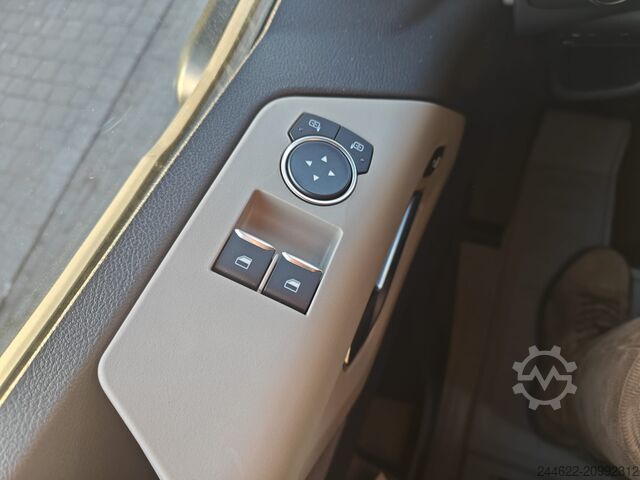 τυπική μονάδα τράκτορα Ford Truck F-Max