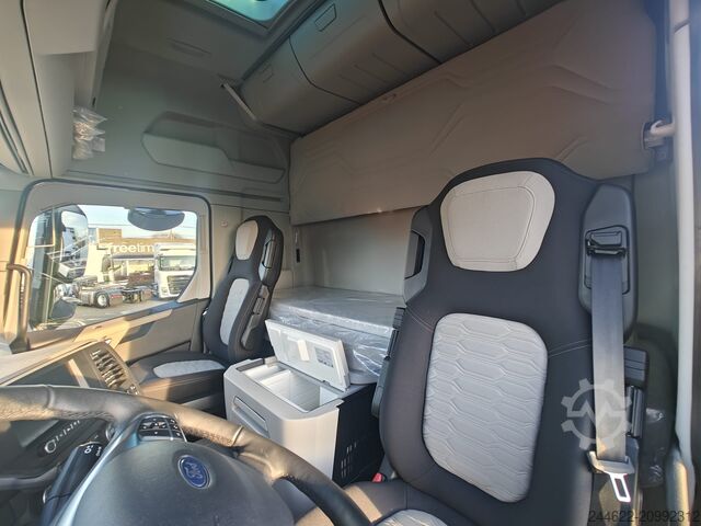 τυπική μονάδα τράκτορα Ford Truck F-Max