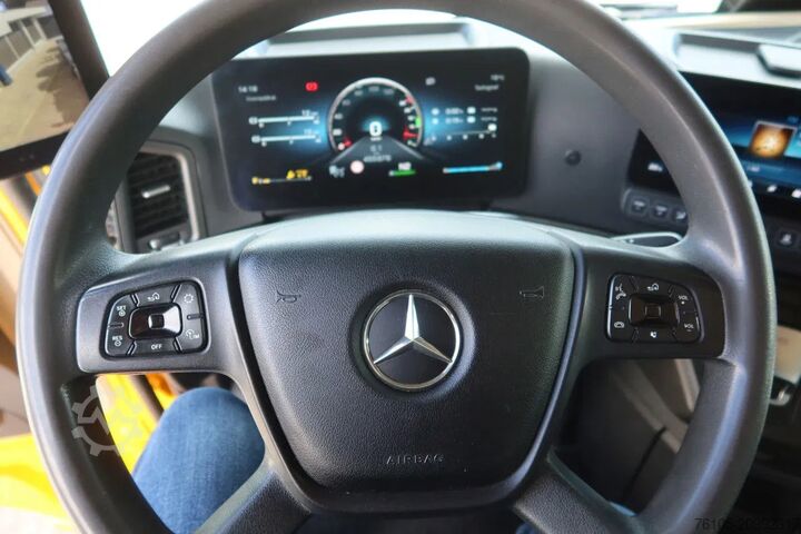 Alváz vezetőfülkével Mercedes-Benz Actros 2642 LL Chassis Cabine Giga space