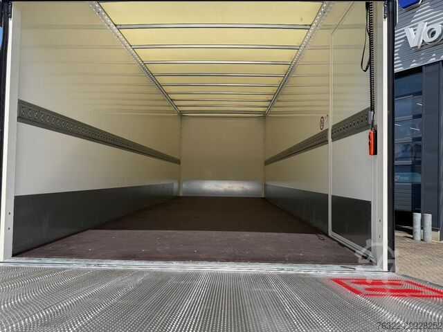 Kufr Renault D 12 LOW P4X2  210E6 / PLYWOOD GESLOTEN LAADBAK...