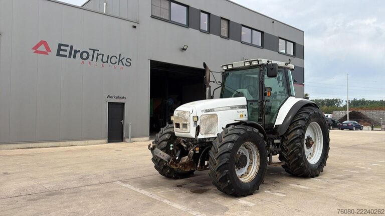 Tractor MASSEY FERGUSON 8220 POWER CONTROL (BELGIAN MACHINE / AIRCO / F...
