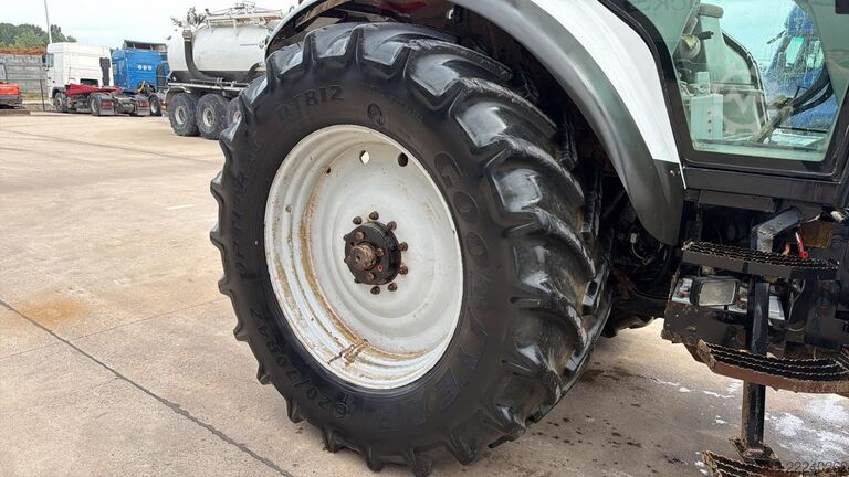 Tractor MASSEY FERGUSON 8220 POWER CONTROL (BELGIAN MACHINE / AIRCO / F...