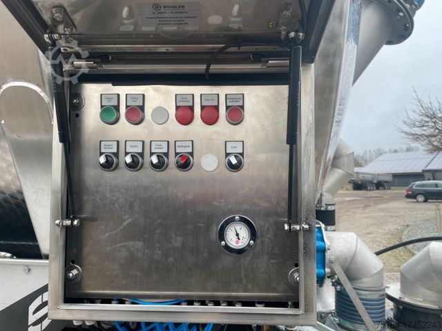 Ημιρυμουλκούμενο βυτιοφόρο Schwarte Jansky 30m³ Gülletankauflieger/Miete!