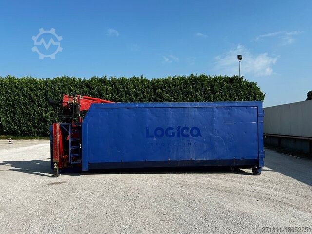 Contenitore scarrabile  CONTAINER SCARRABILE USATO A CIELO APERTO + GRU