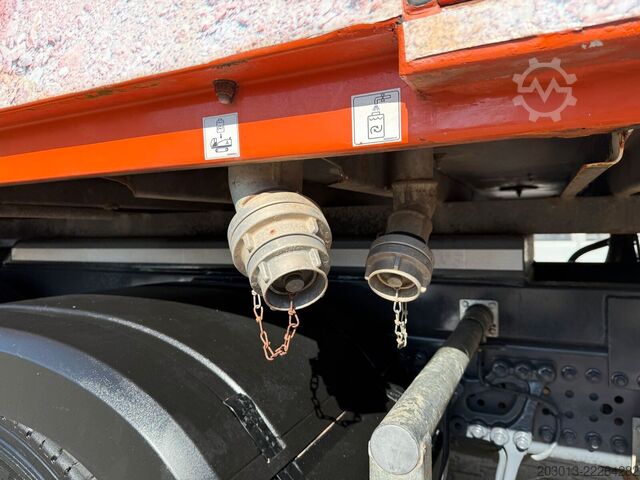 Samochód ciężarowy typu furgon MERCEDES-BENZ Actros 2651 6x4 Koffer mit Bohranalge Zubehör