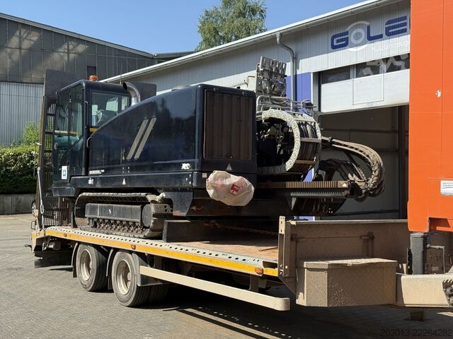 Samochód ciężarowy typu furgon MERCEDES-BENZ Actros 2651 6x4 Koffer mit Bohranalge Zubehör
