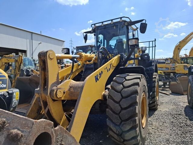 Wheel loader KOMATSU WA380 1. Hd aus Kommunalbesitz
