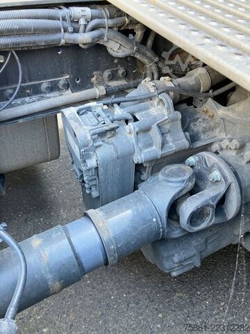 Autocamion greu MAN 18.580 D38