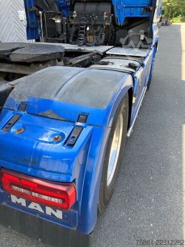 Autocamion greu MAN 18.580 D38