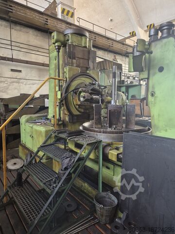 Zahnradfräsmaschine TOS FO 16