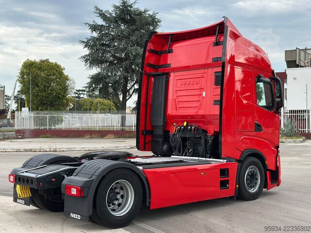 Tracteur routier standard Iveco S-WAY 530 FULL PNEUMATIC