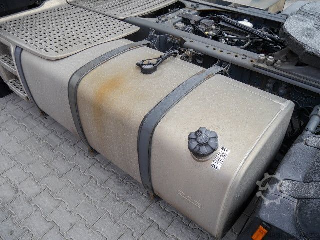 Standard tractor unit DAF XF 530 FT SSC + INTARDER