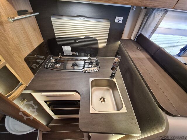 Camper semintegrato KNAUS Sky Ti PLATINUM SELECTION 700 MEG *Care-Drive*
