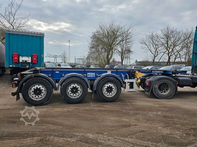 Cserélhető felépítményes félpótkocsi SCHMITZ CARGOBULL 20" Tankconatinerchassis + Tankcontainer