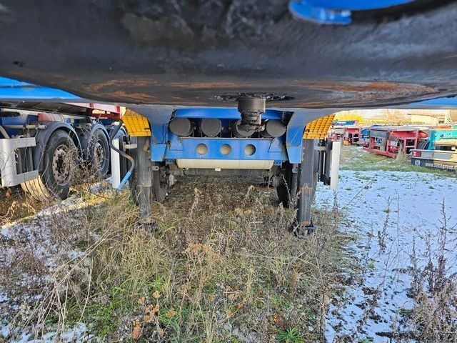 Cserélhető felépítményes félpótkocsi SCHMITZ CARGOBULL 20" Tankconatinerchassis + Tankcontainer