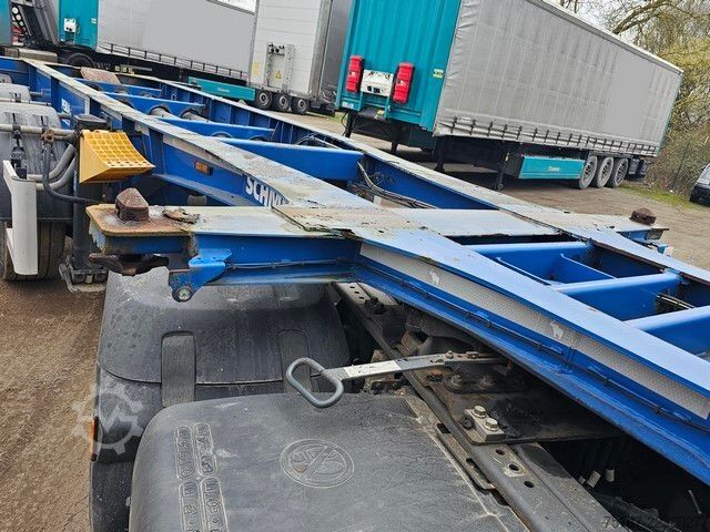 Cserélhető felépítményes félpótkocsi SCHMITZ CARGOBULL 20" Tankconatinerchassis + Tankcontainer