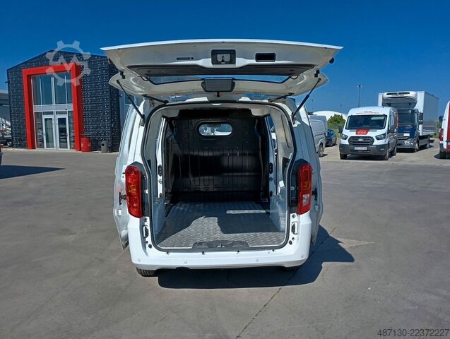 Bestelwagen BYD ETP 3 Furgon, Automata, 136 HP