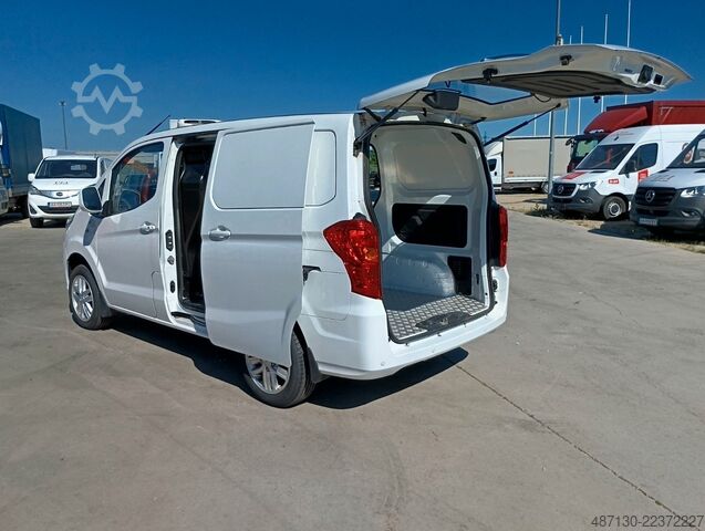 Bestelwagen BYD ETP 3 Furgon, Automata, 136 HP