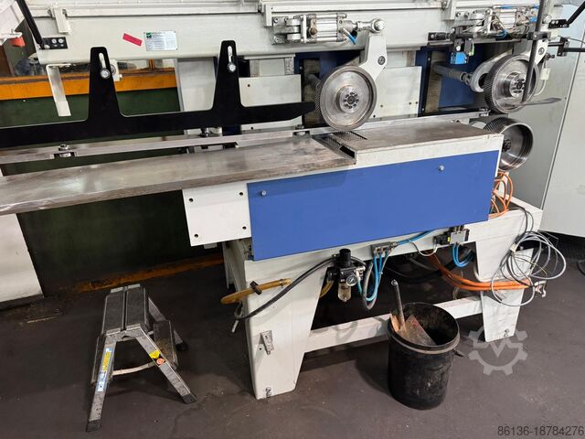 Planer and moulder WEINIG EM 820    120 m/ min