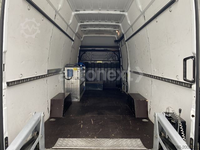 Bestelwagen met verhoogd dak IVECO Daily L4H3 *Ladelift 500 kg* Werkstatt+230V+Klim