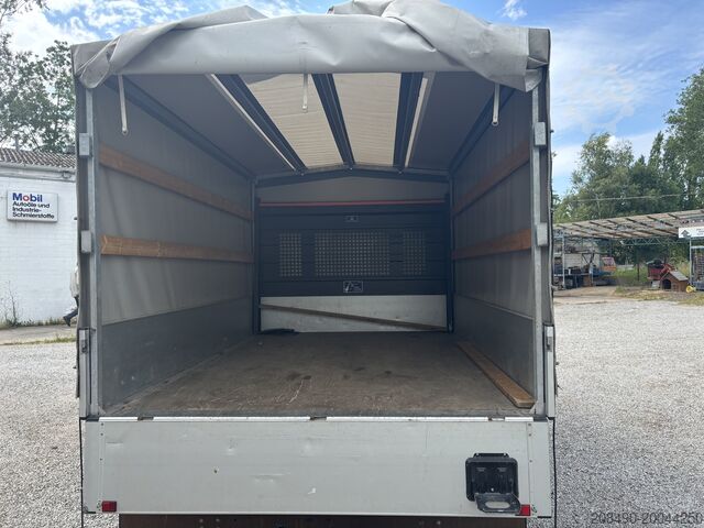 Açık kasa ve brandalı kamyon Renault Master 4x4 Doka