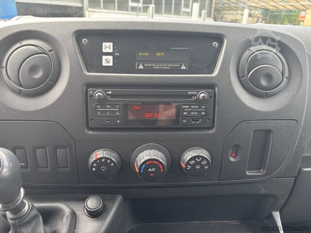 Açık kasa ve brandalı kamyon Renault Master 4x4 Doka