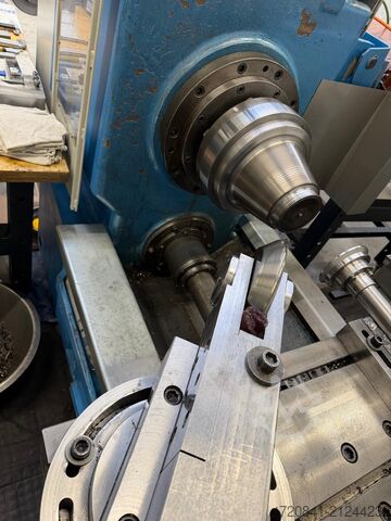 Flow forming mašina VEB Rationalisierung UD320