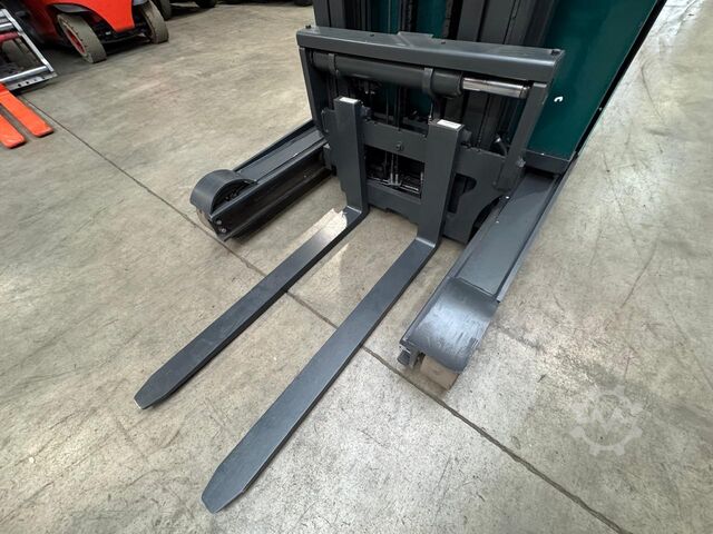 Reach truck Linde R 16 [ID: 287]