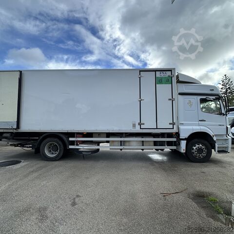 Refrigerated truck Mercedes-Benz Axor 1833