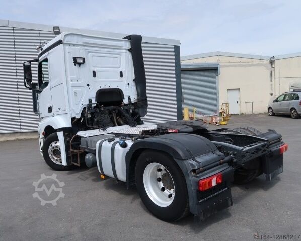 Unitate tractor standard Mercedes-Benz 1843 LS