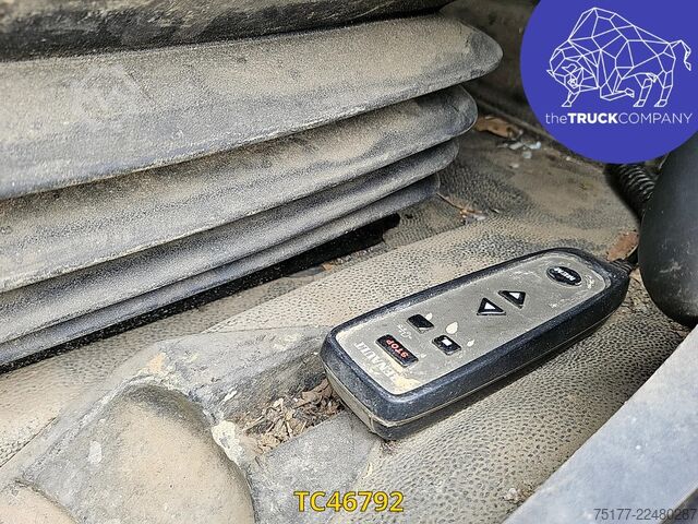 Tanker Renault Premium 320