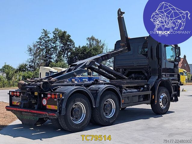 Transport af containere Mercedes-Benz Actros 3344