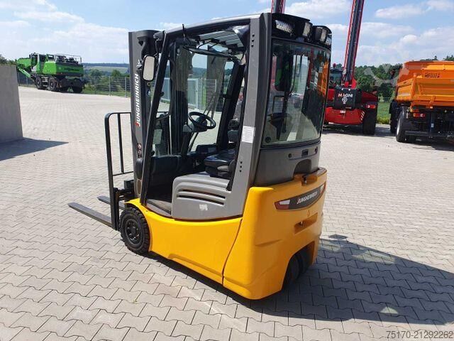 Forklift Jungheinrich EFG 215 / Triplex 4.25m / SS / nur 1.680h / 2021
