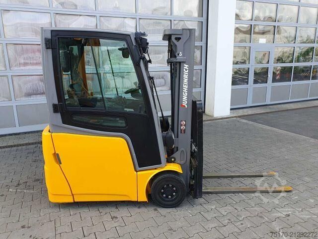 Forklift Jungheinrich EFG 215 / Triplex: 4.25m! / SS / 2.472h! / 2020