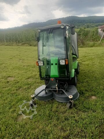 Ausrüstung für den ganzjährigen Einsatz Egholm Egholm 2200 City Ranger