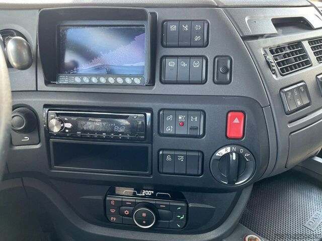 Șasiu cu cabină DAF XF 450 FAN