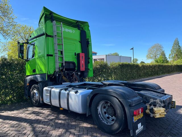  Mercedes-Benz Actros 1943
