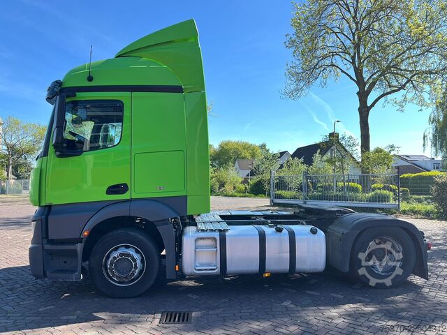  Mercedes-Benz Actros 1943